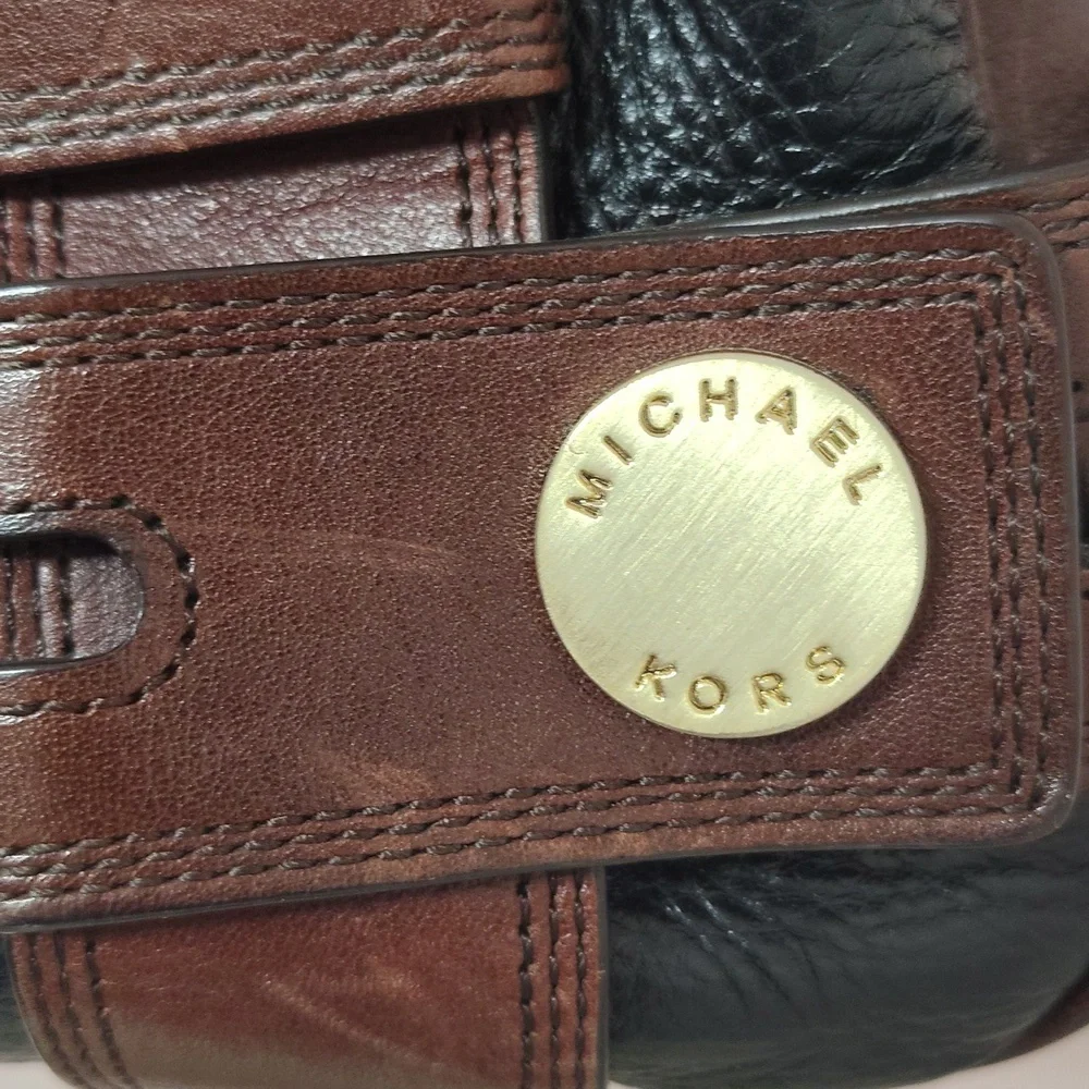 Michael Kors Vintage Purse - Picture 2 of 10